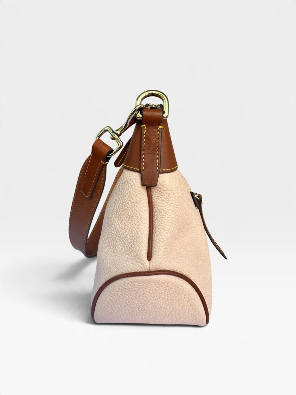 Dooney & Bourke Blush Pink Pebble Grain Leather Hobo Shoulder Bag. V2204120 - Picture 4 of 16